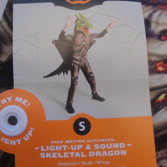 Hyde & Eek! Skeletal Dragon Costume that lights up and has sound Unisex … - Picture 2 of 10